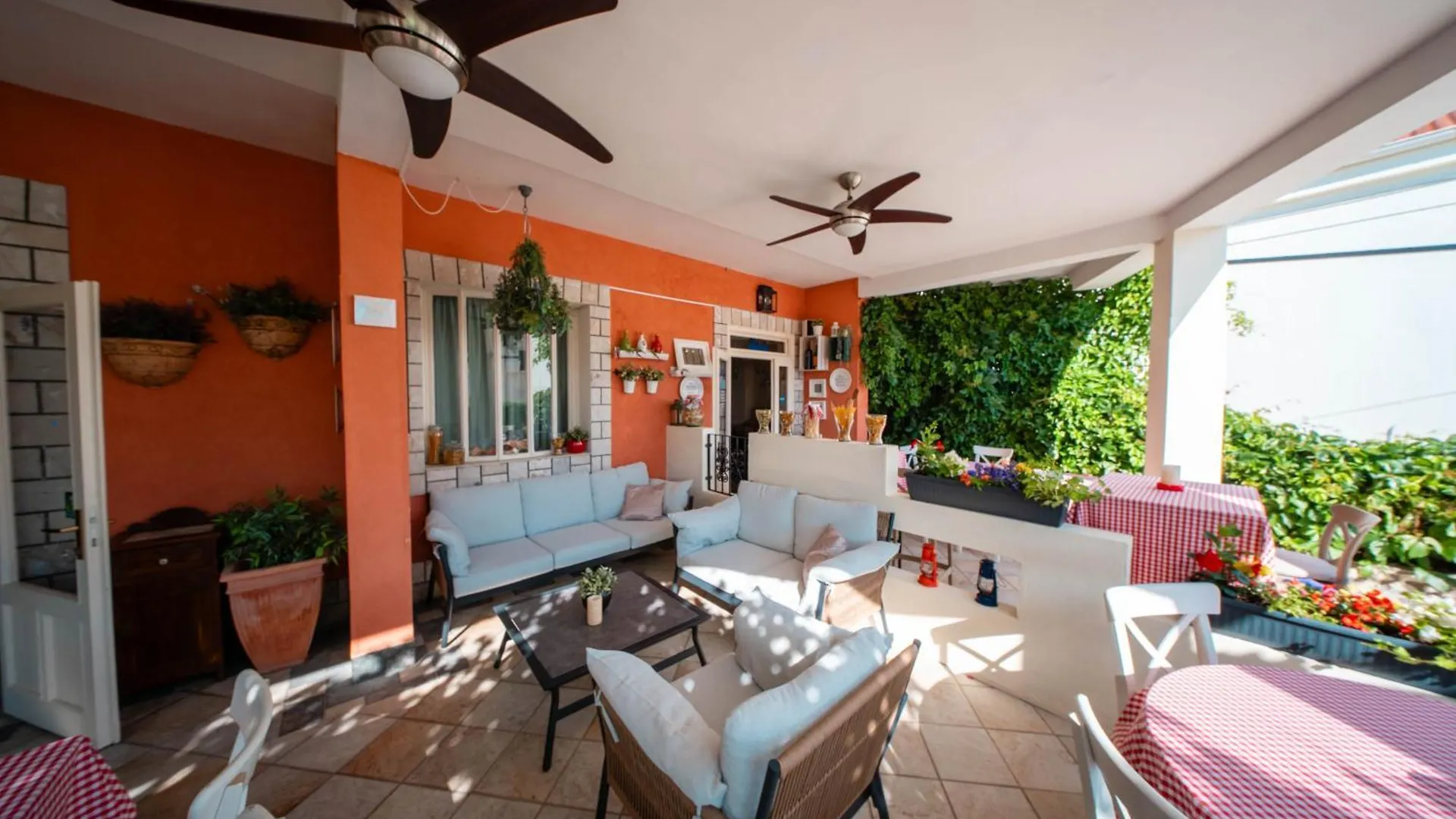Rooms Villa Padre Pag Town 3*,  Kroatien
